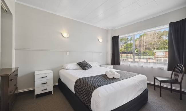 Two-bedroom motel 